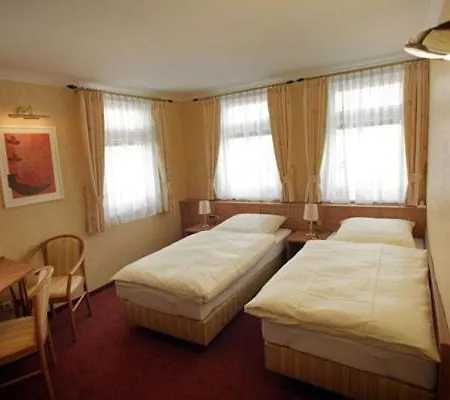 Altes Rathaus Hotel 3*