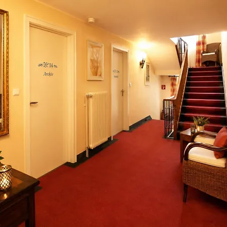 Altes Rathaus Hotel 3*