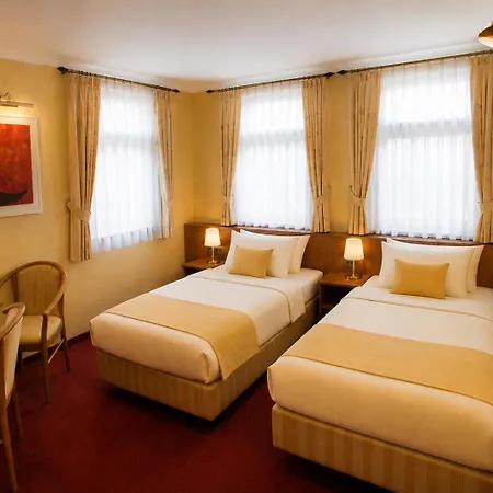 Altes Rathaus 3* Ostfildern