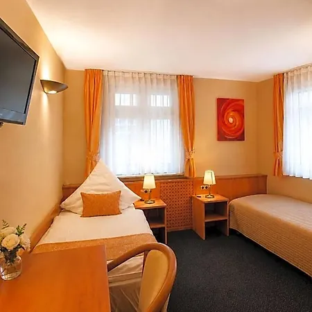 Altes Rathaus 3*