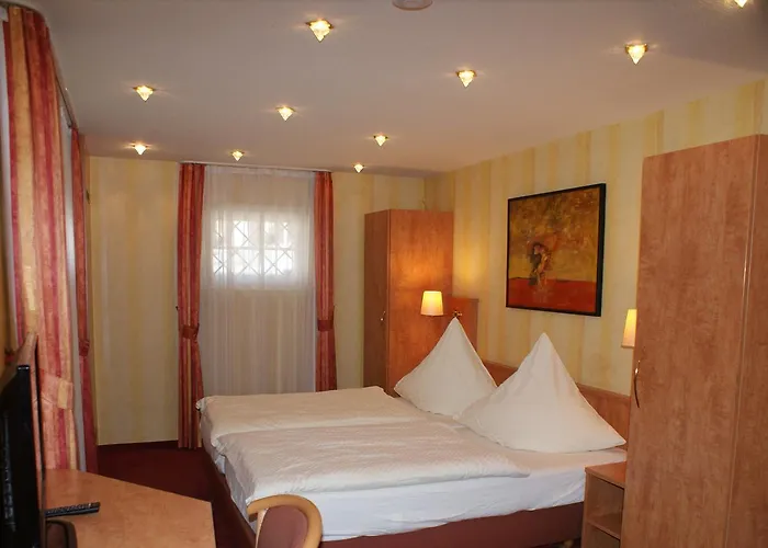 Hotel Altes Rathaus 3*